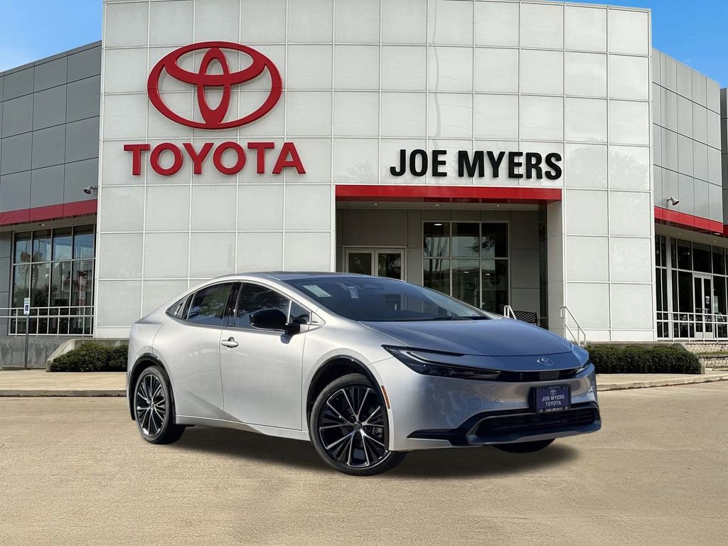 New 2026 Toyota Prius XLE FWD image 2