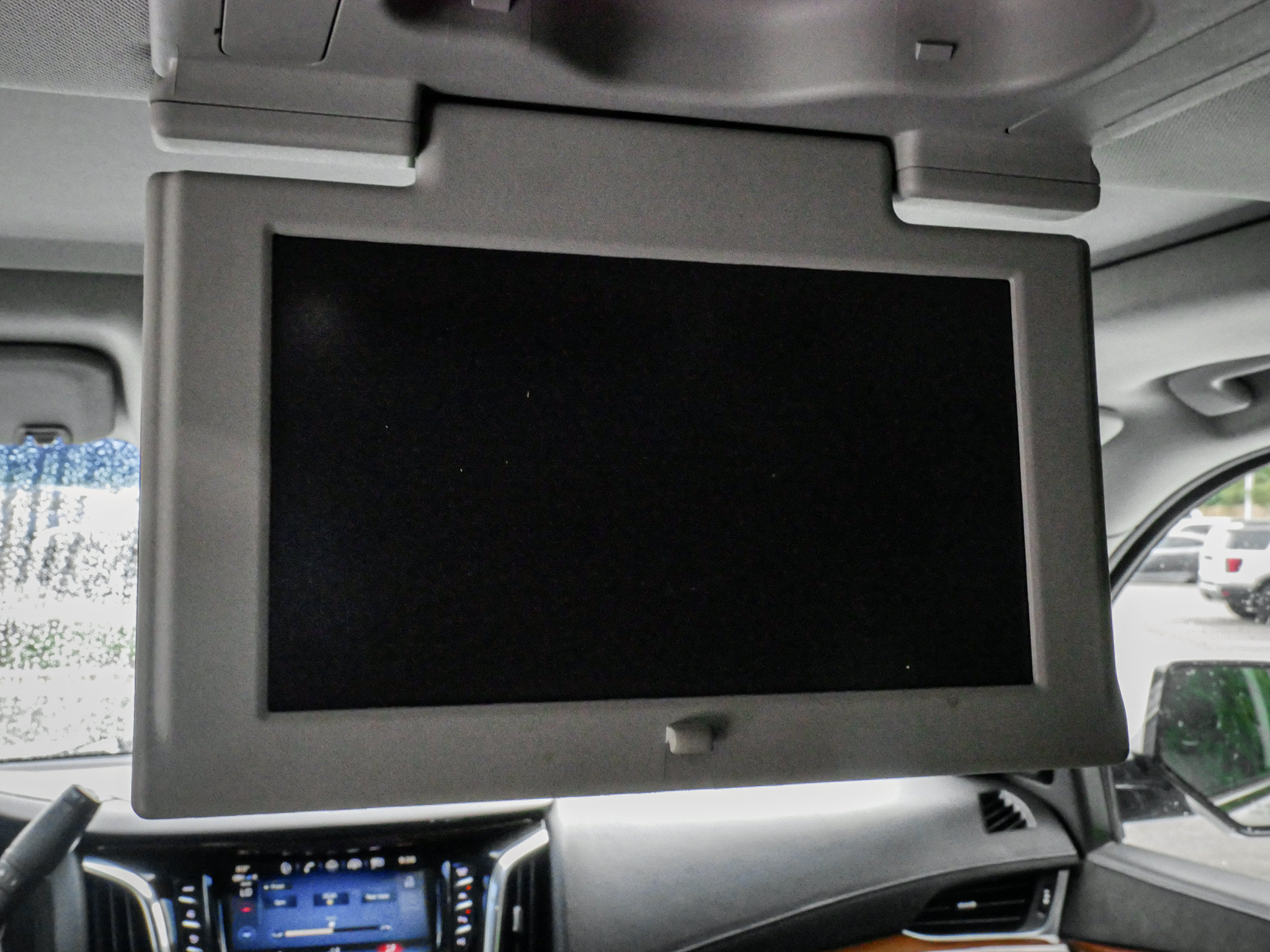 Used 2018 Cadillac Escalade ESV Luxury RWD image 29