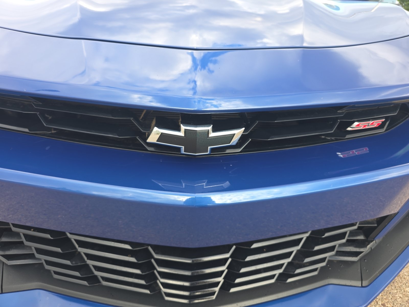 Used 2022 Chevrolet Camaro LT RWD image 23