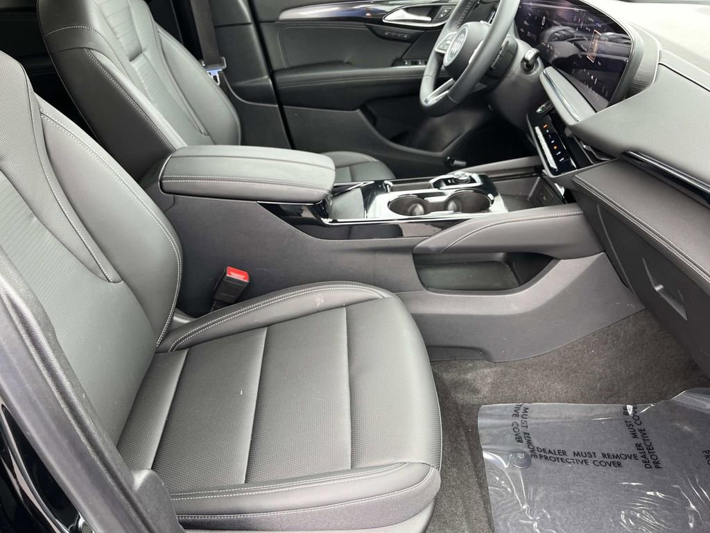 Used 2025 Buick Envision Preferred image 22