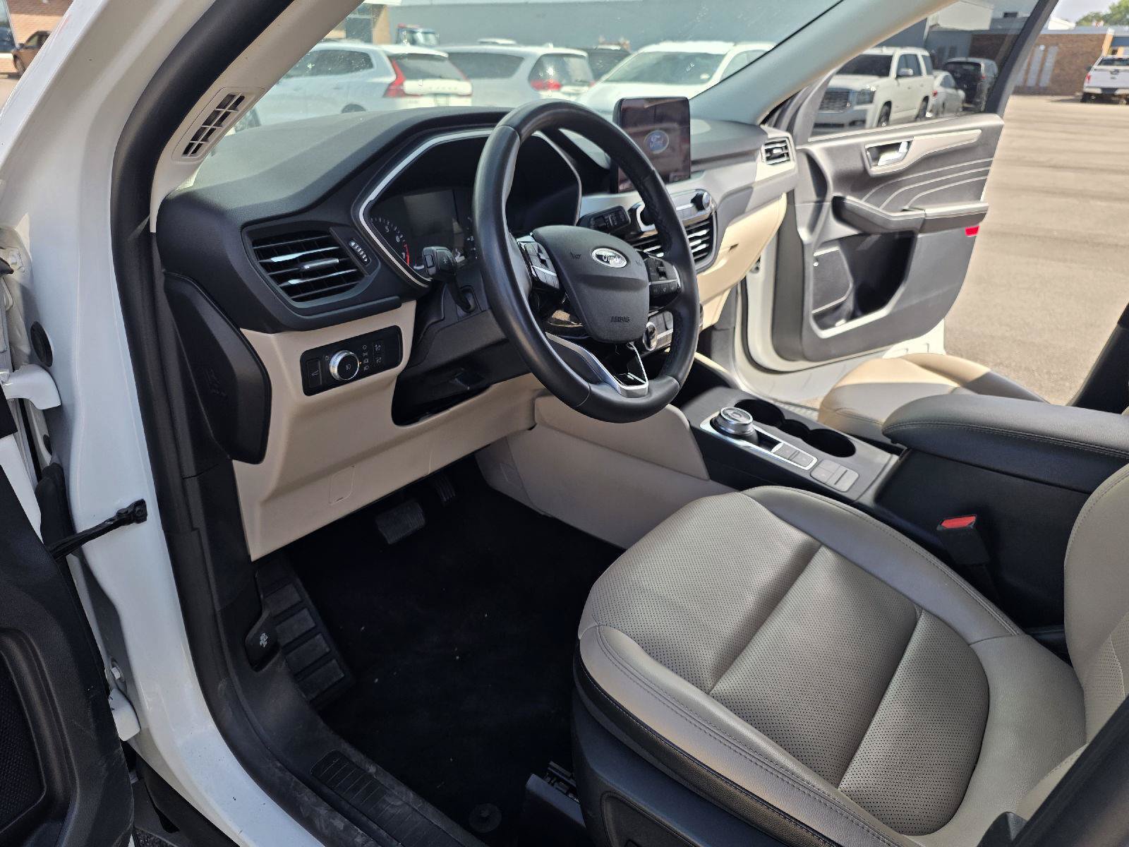 Used 2022 Ford Escape SEL AWD/4WD image 12