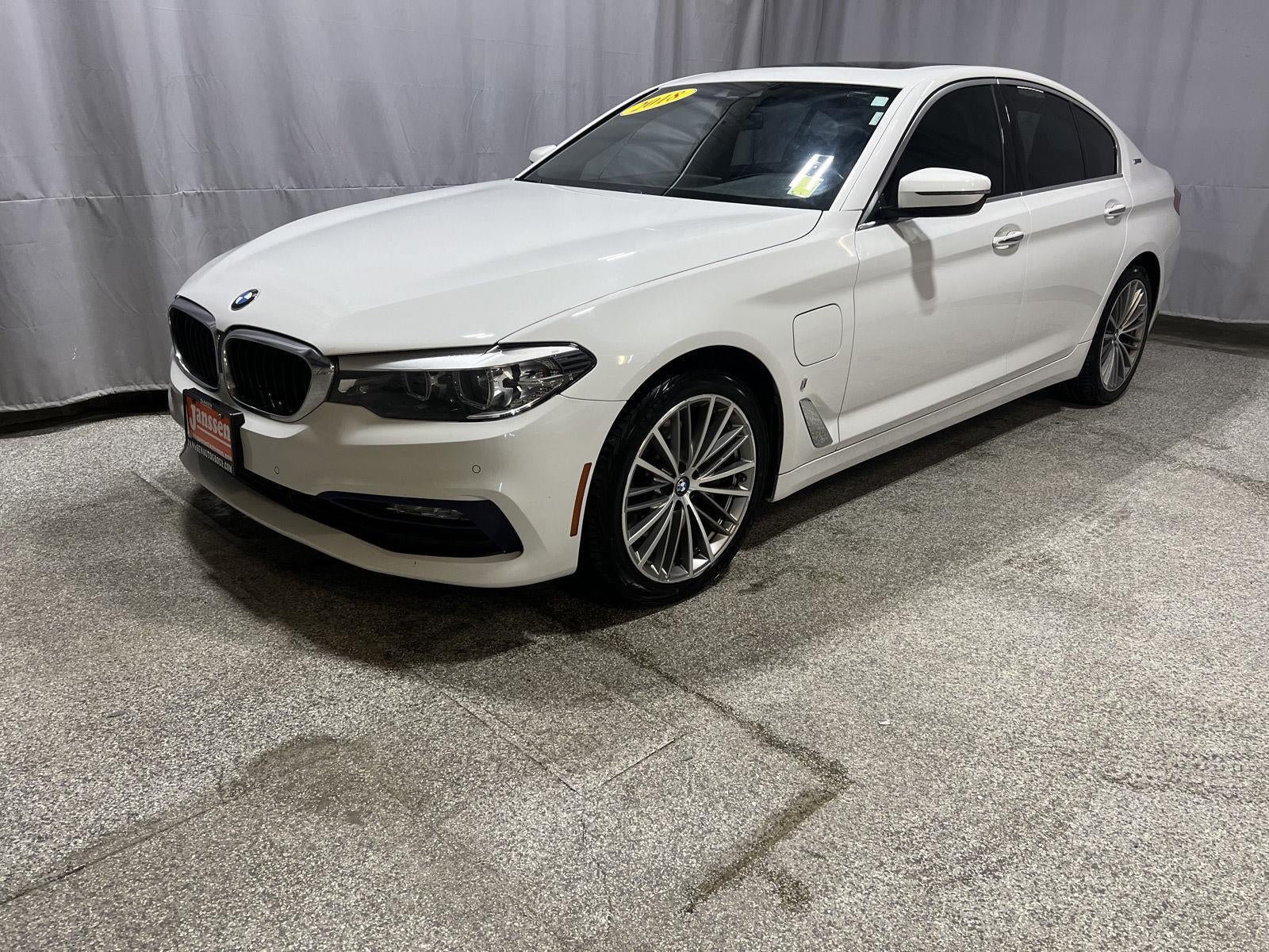 Used 2018 BMW 530e RWD image 4