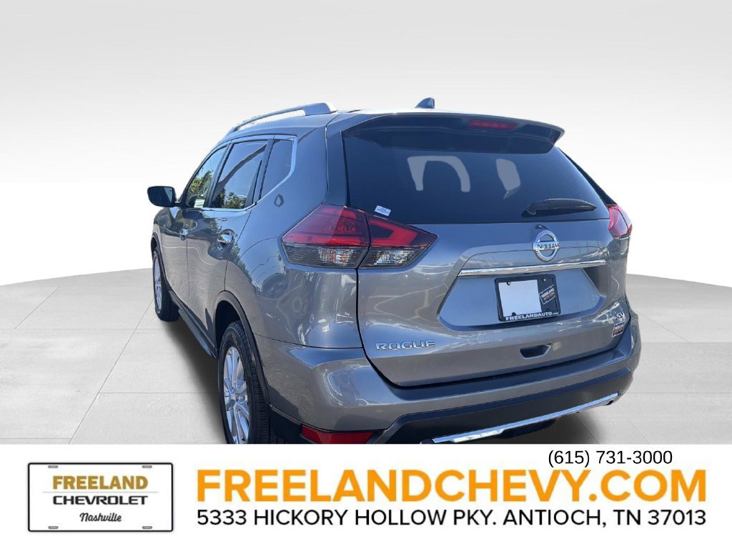 Used 2017 Nissan Rogue SV FWD image 5