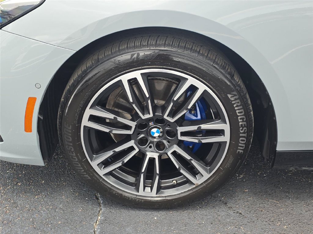 Used 2026 BMW 530i xDrive AWD/4WD image 12