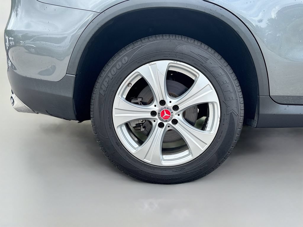 Used 2018 Mercedes-Benz GLC 300 4MATIC w/ Premium Package image 14