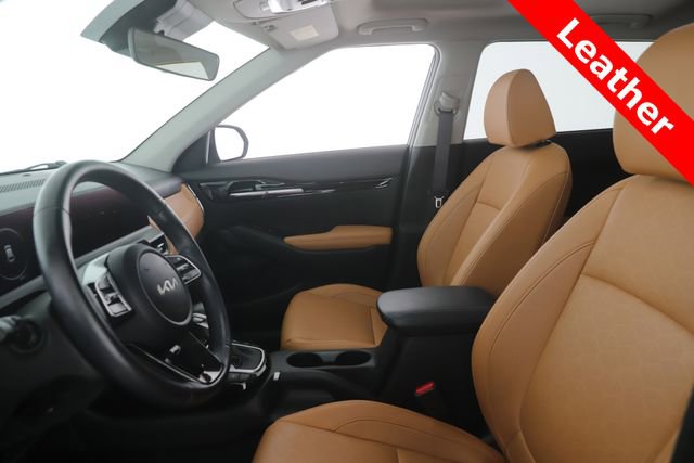 Used 2024 Kia Seltos EX AWD/4WD image 16