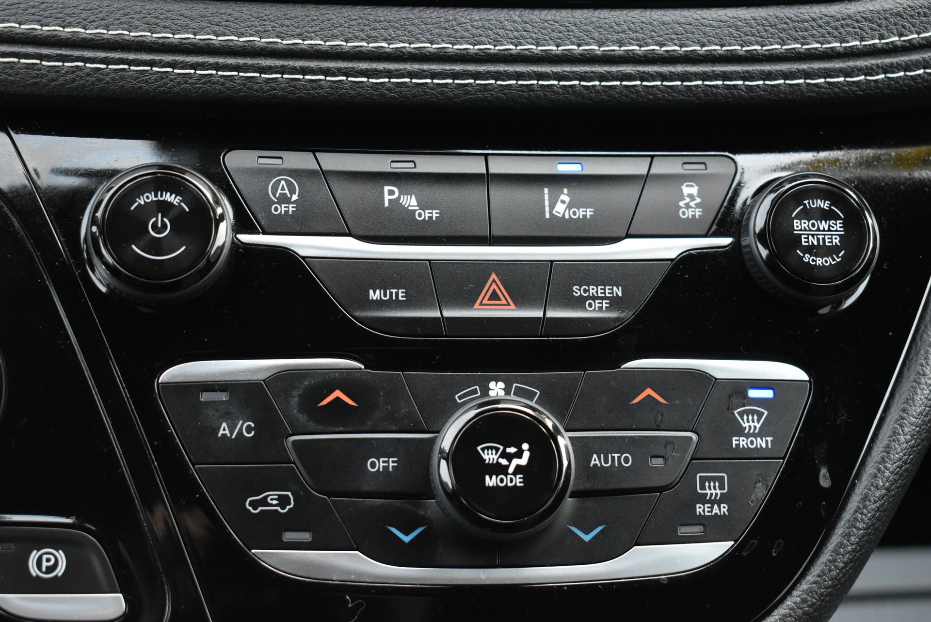 Used 2021 Chrysler Pacifica Touring w/ S Appearance Package image 29