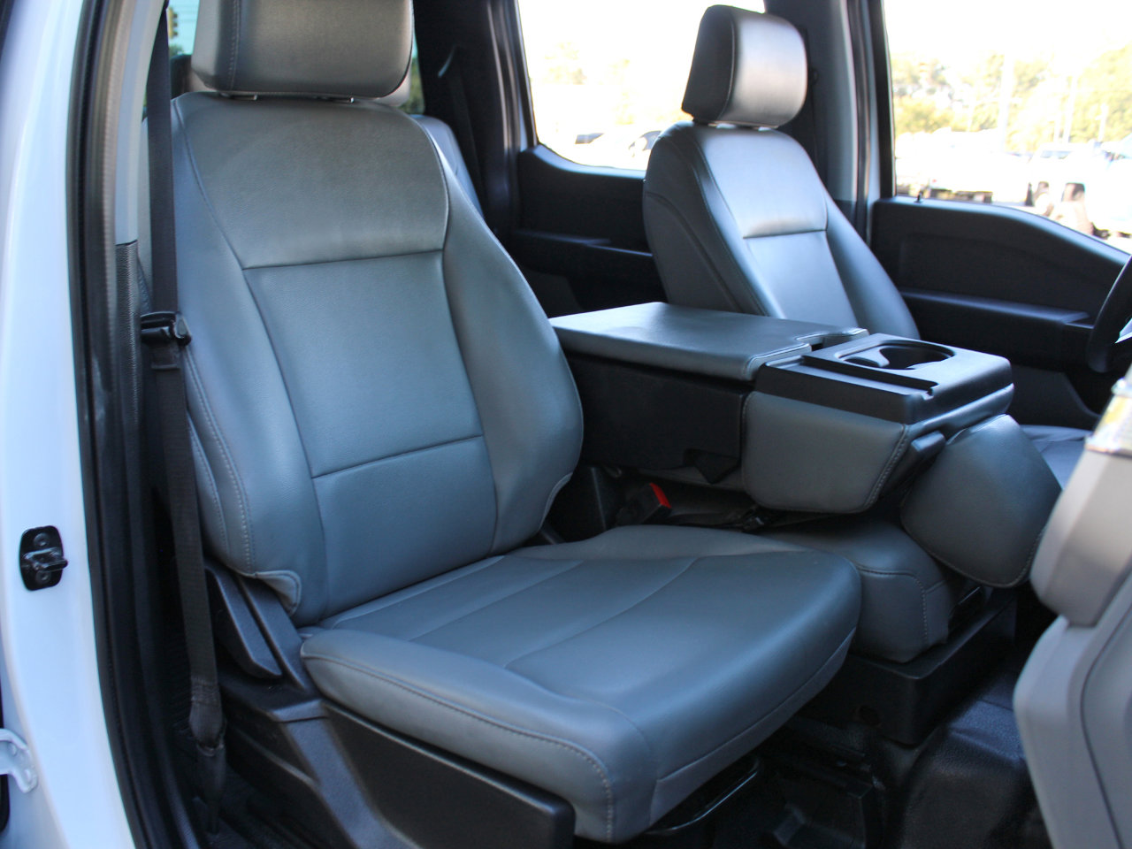 Used 2024 Ford F250 XL image 34