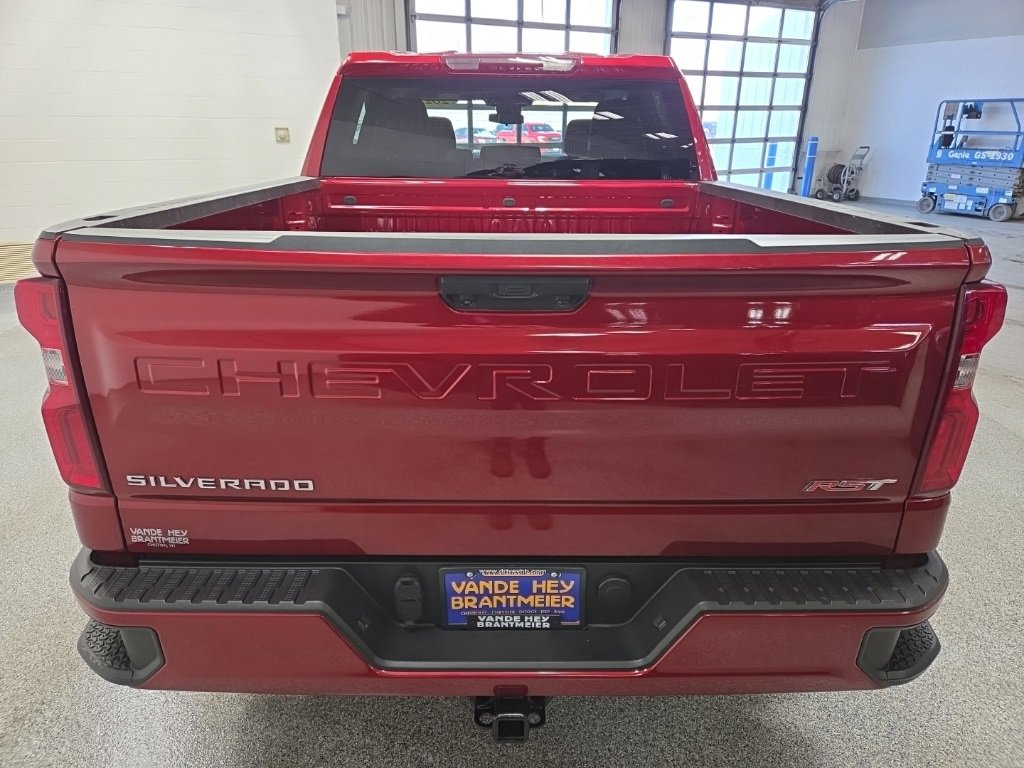 Used 2023 Chevrolet Silverado 1500 RST image 6