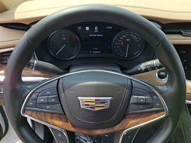 Used 2022 Cadillac XT5 Premium Luxury w/ Platinum Package AWD/4WD image 18