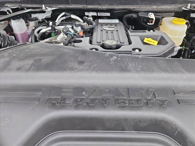 New 2026 RAM 3500 Big Horn AWD/4WD image 17