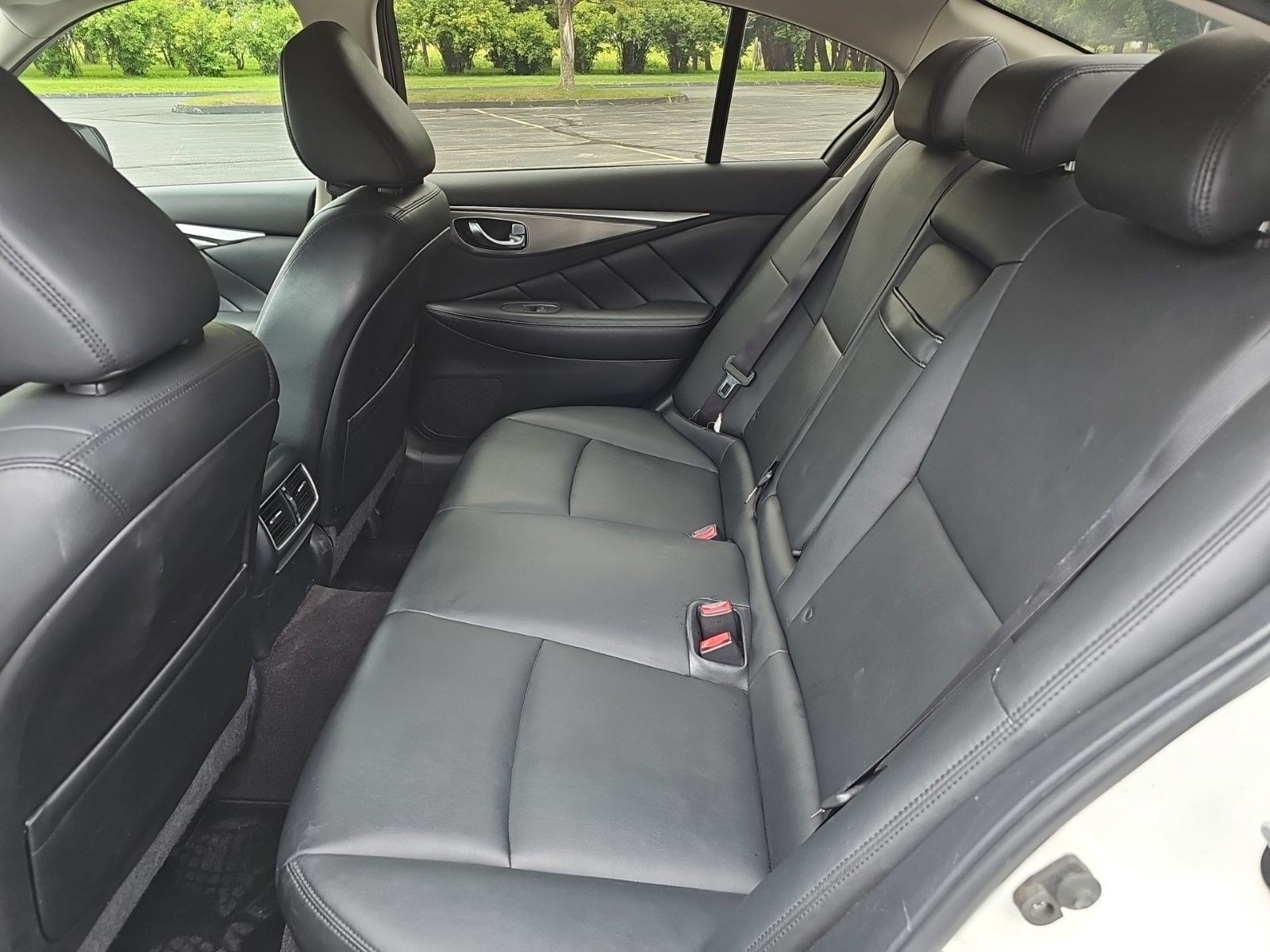 Used 2017 INFINITI Q50 3.0t Premium RWD image 17