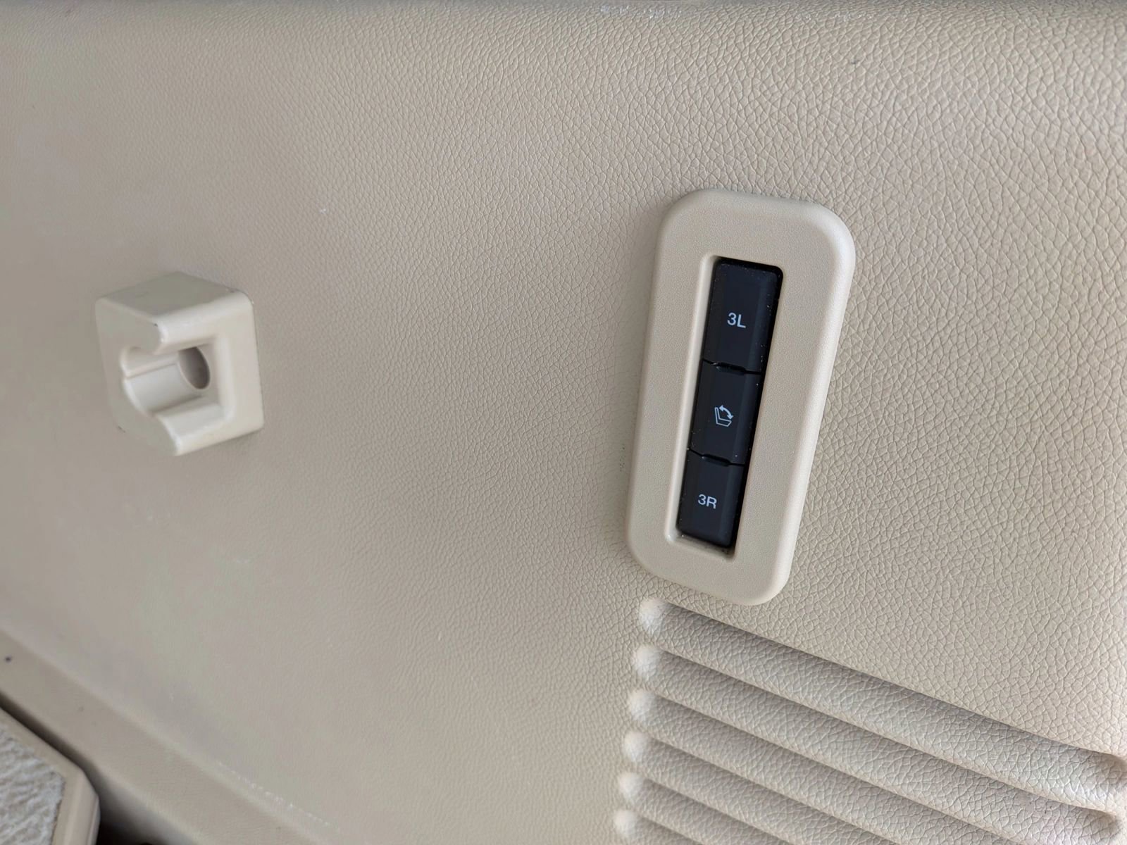 Used 2017 Ford Expedition EL XLT w/ Equipment Group 202A image 34