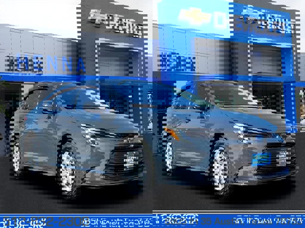 Used 2025 Toyota Corolla LE image 1