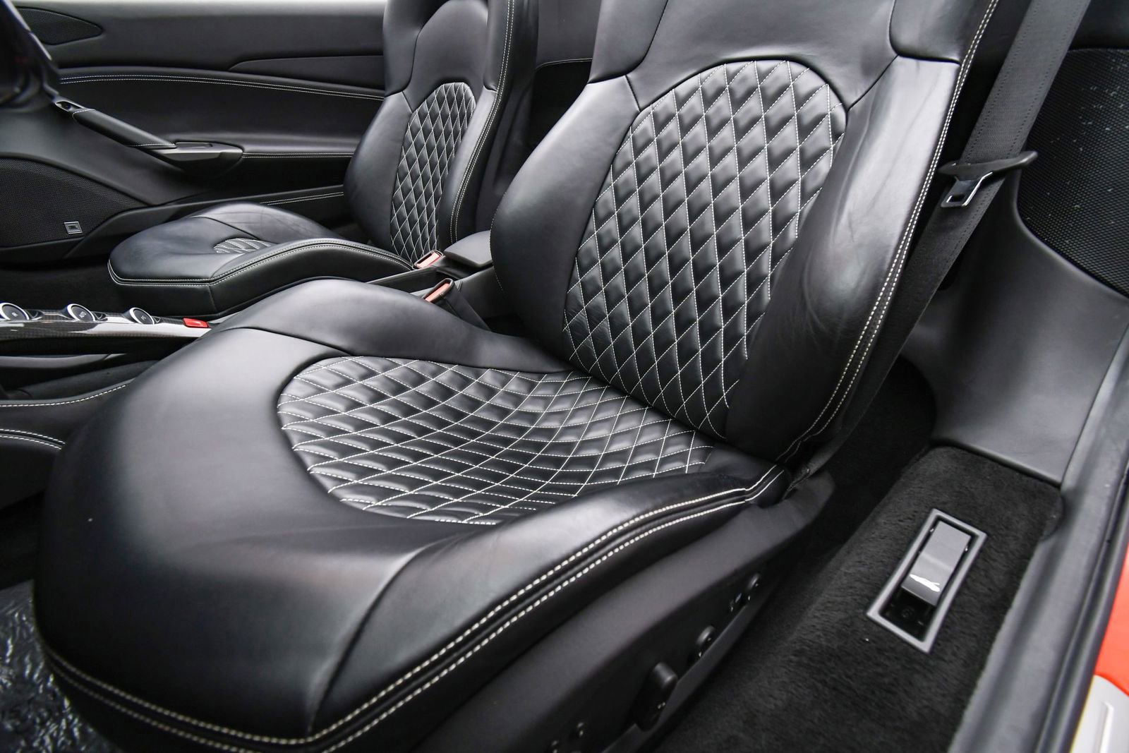 Used 2019 Ferrari 488 Spider image 55