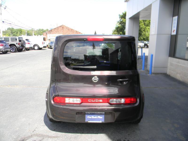 Used 2009 Nissan Cube 1.8 S w/ Interior Designer Pkg FWD image 7