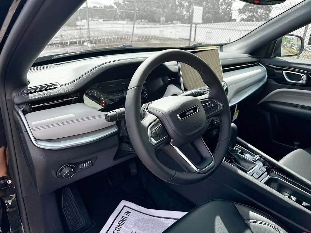 New 2026 Jeep Compass Limited AWD/4WD image 13