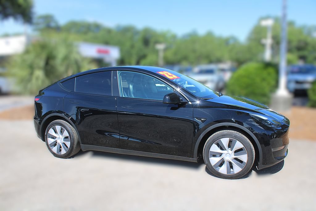 Used 2023 Tesla Model Y Long Range AWD/4WD image 4