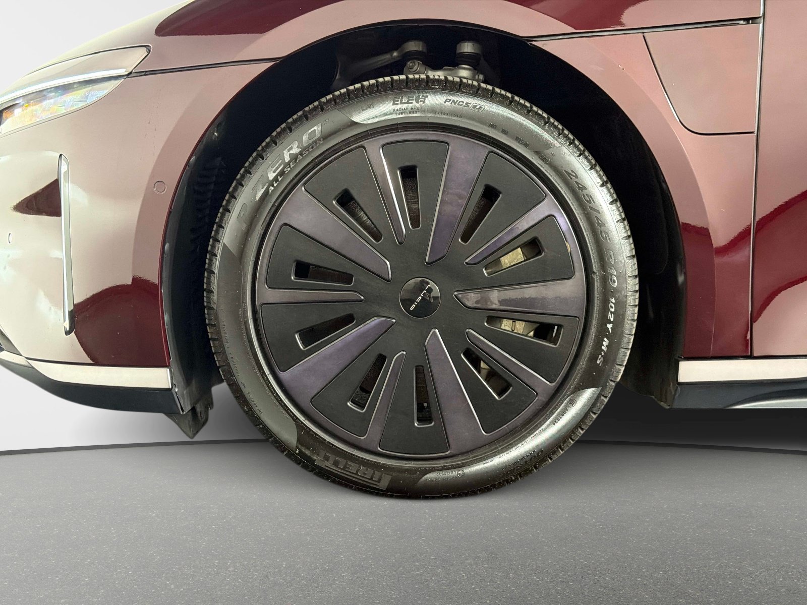 Used 2025 Lucid Air Touring AWD/4WD image 19