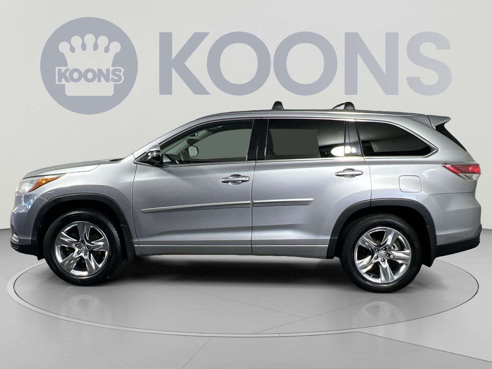 Used 2015 Toyota Highlander Limited AWD/4WD image 2