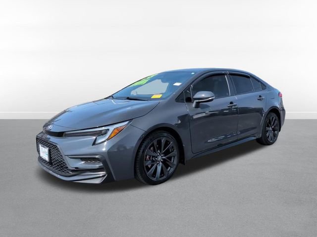Used 2023 Toyota Corolla SE w/ SE Premium Package image 9
