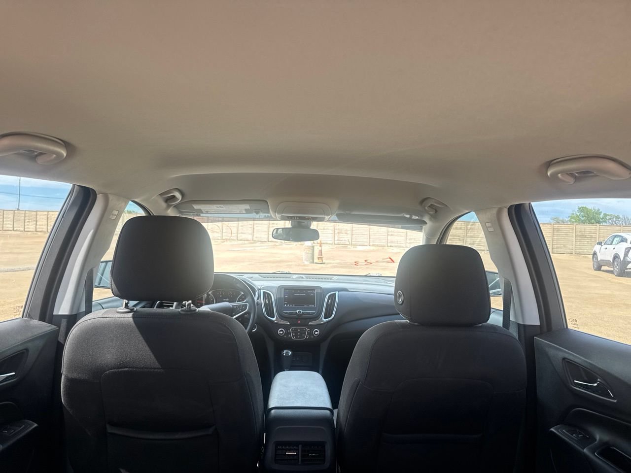Used 2020 Chevrolet Equinox LT FWD image 32