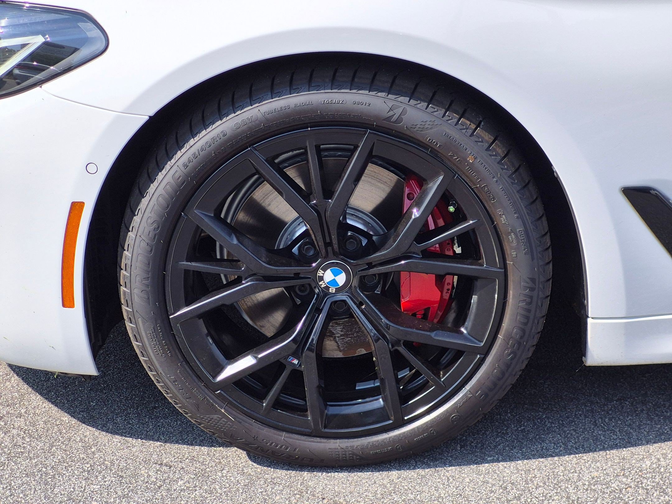 Used 2022 BMW 530i w/ M Sport Package RWD image 10
