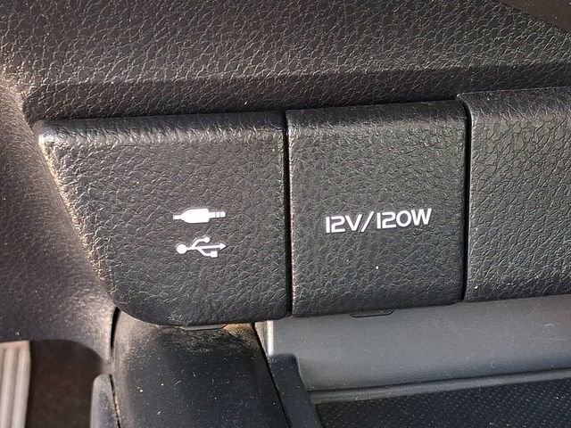 Used 2019 Toyota Camry SE w/ Carpet Mat Package FWD image 22