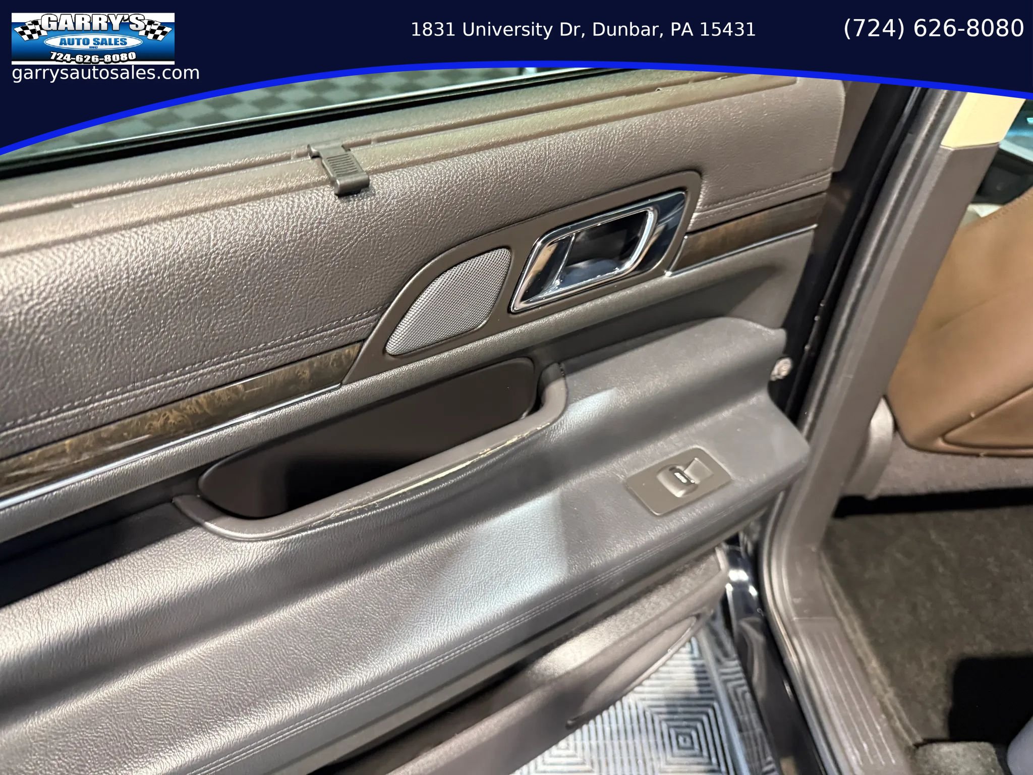 Used 2018 Lincoln MKT AWD image 24