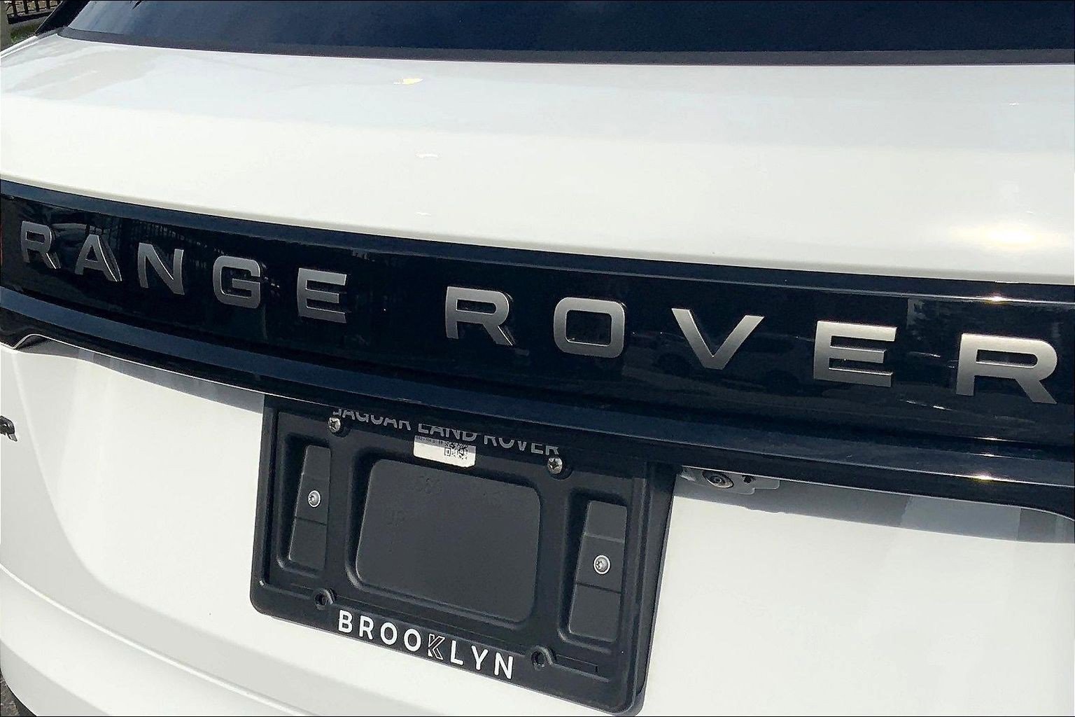 Used 2026 Land Rover Range Rover Velar S image 31