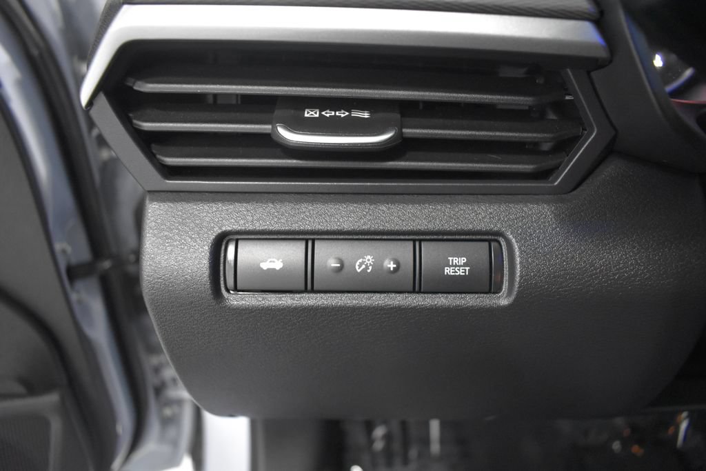 Certified 2024 Nissan Altima 2.5 SR FWD image 18