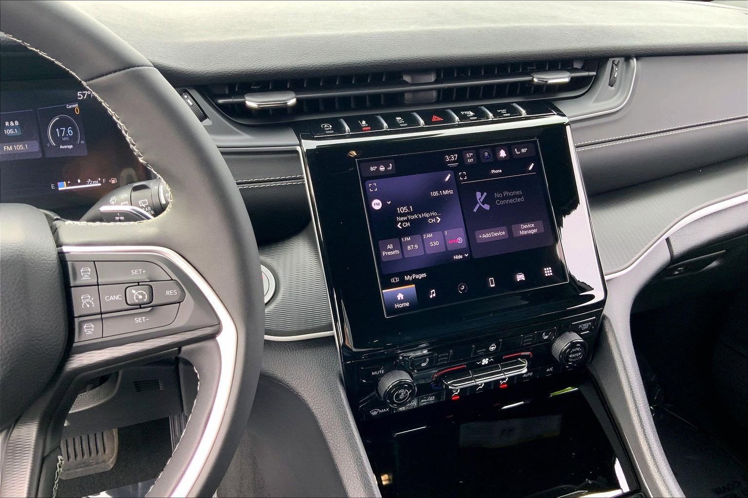 Certified 2025 Jeep Grand Cherokee Altitude image 6