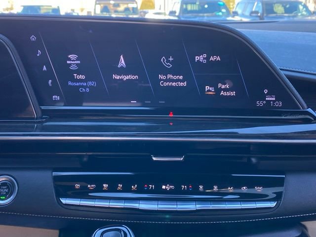 Used 2022 Cadillac Escalade Premium Luxury image 39