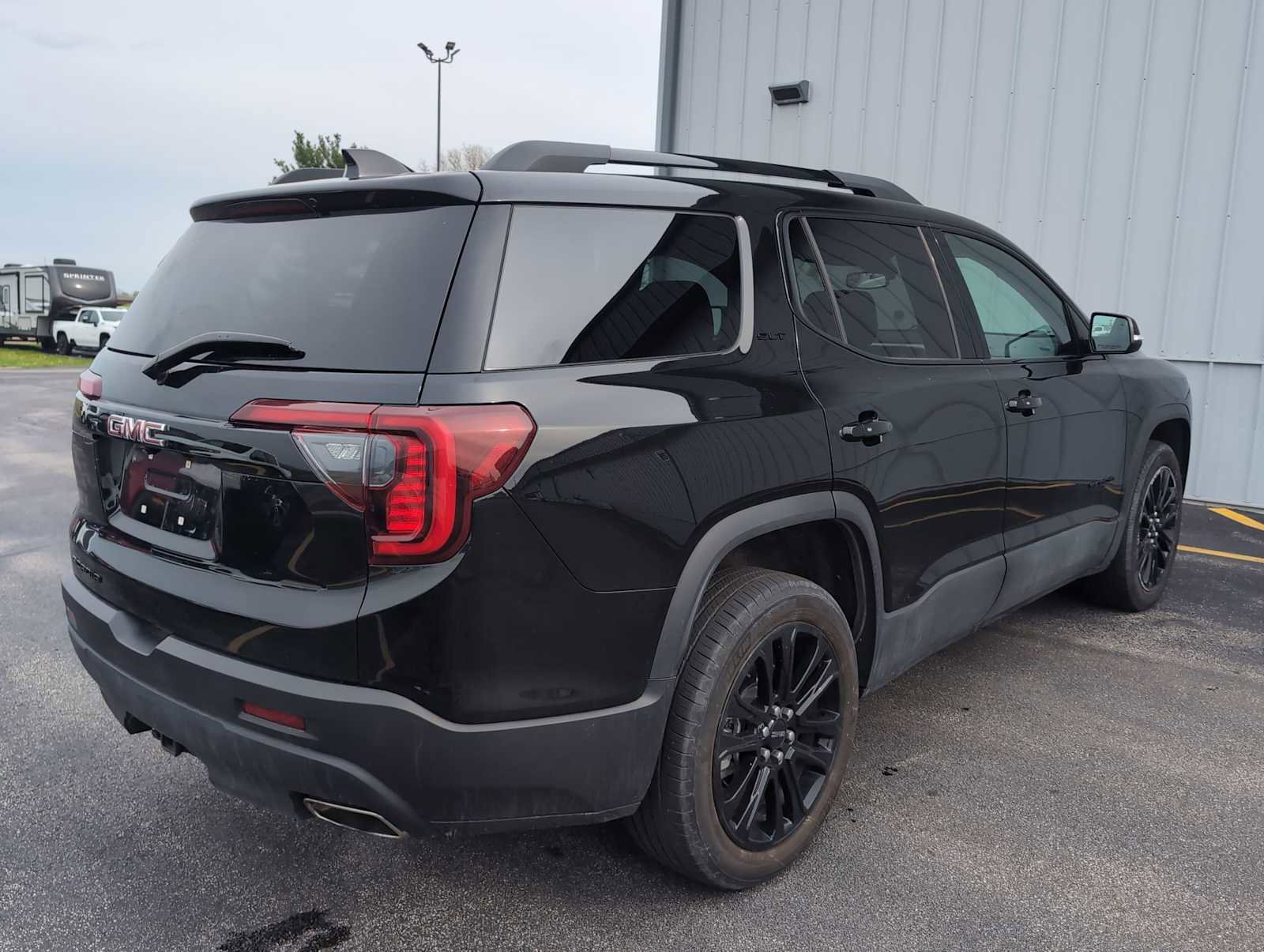 Used 2023 GMC Acadia SLT w/ Elevation Edition FWD image 12