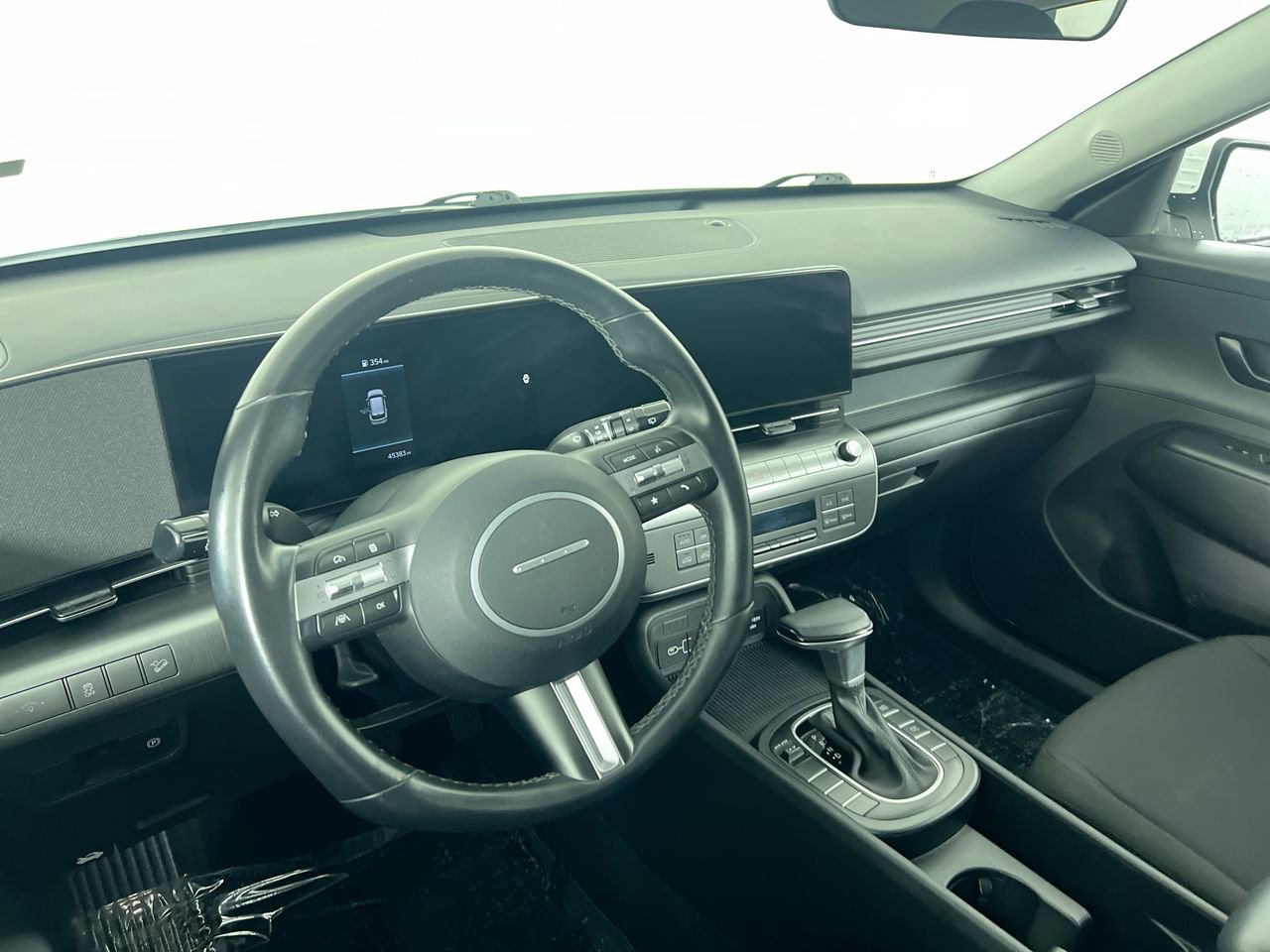 Used 2024 Hyundai Kona SEL FWD image 27