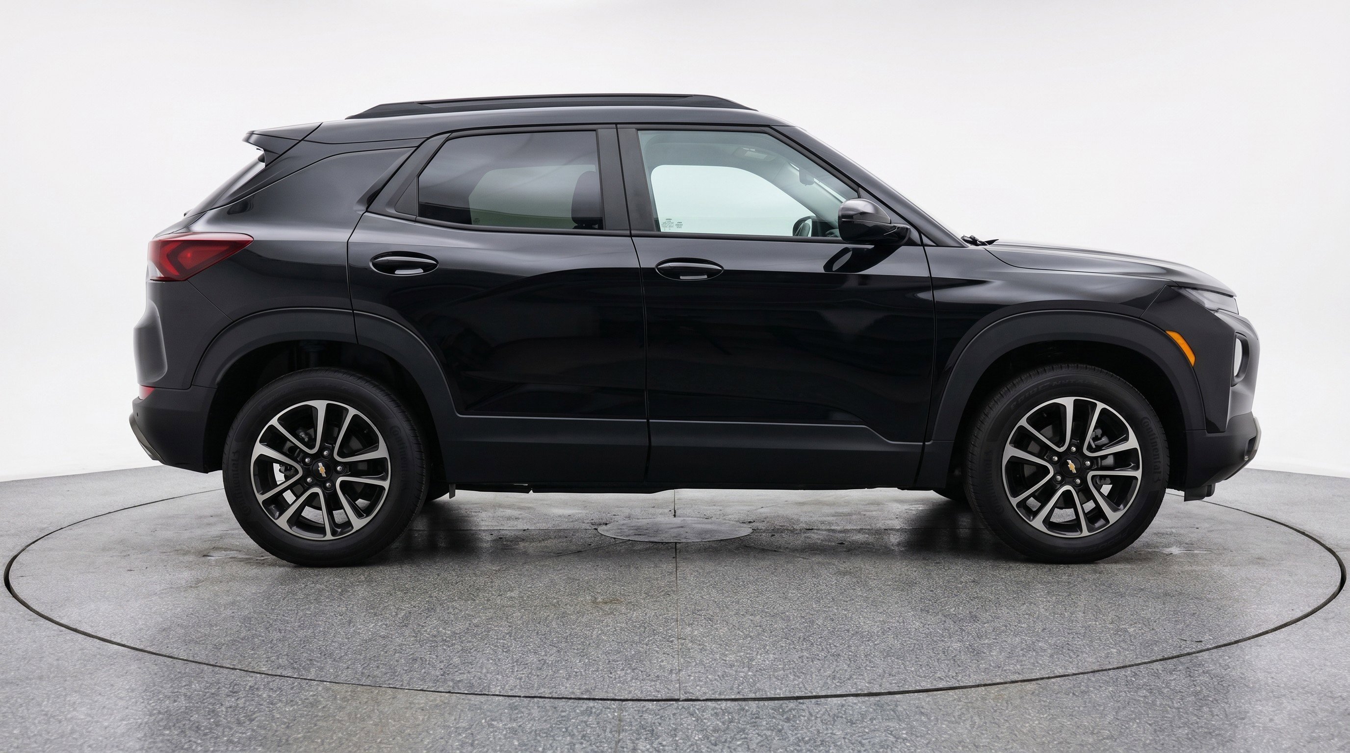 Used 2025 Chevrolet TrailBlazer LT AWD/4WD image 11