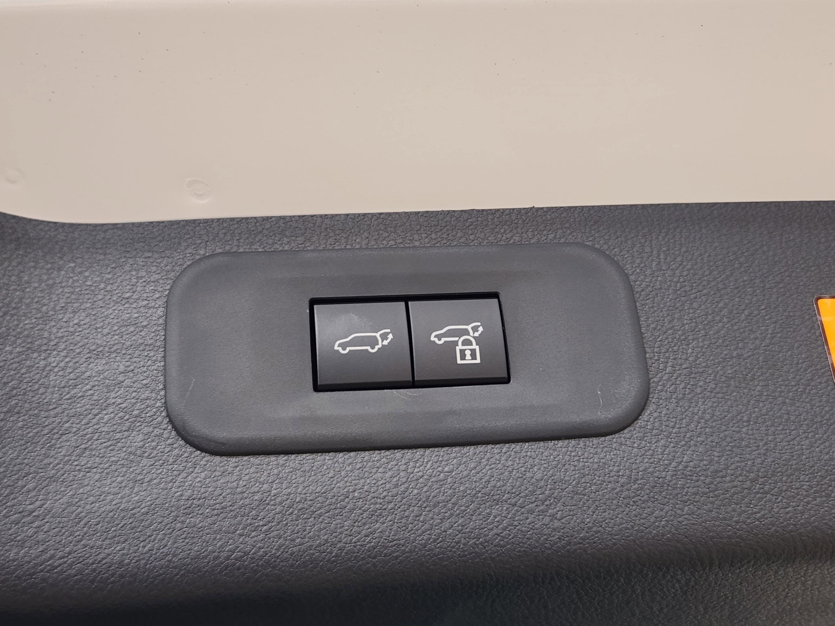 New 2026 Lexus TX 500h AWD image 24
