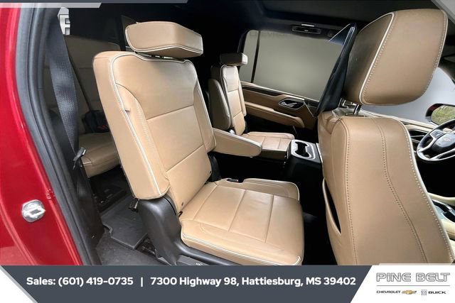 Used 2024 Chevrolet Suburban Premier w/ Premium Package image 20