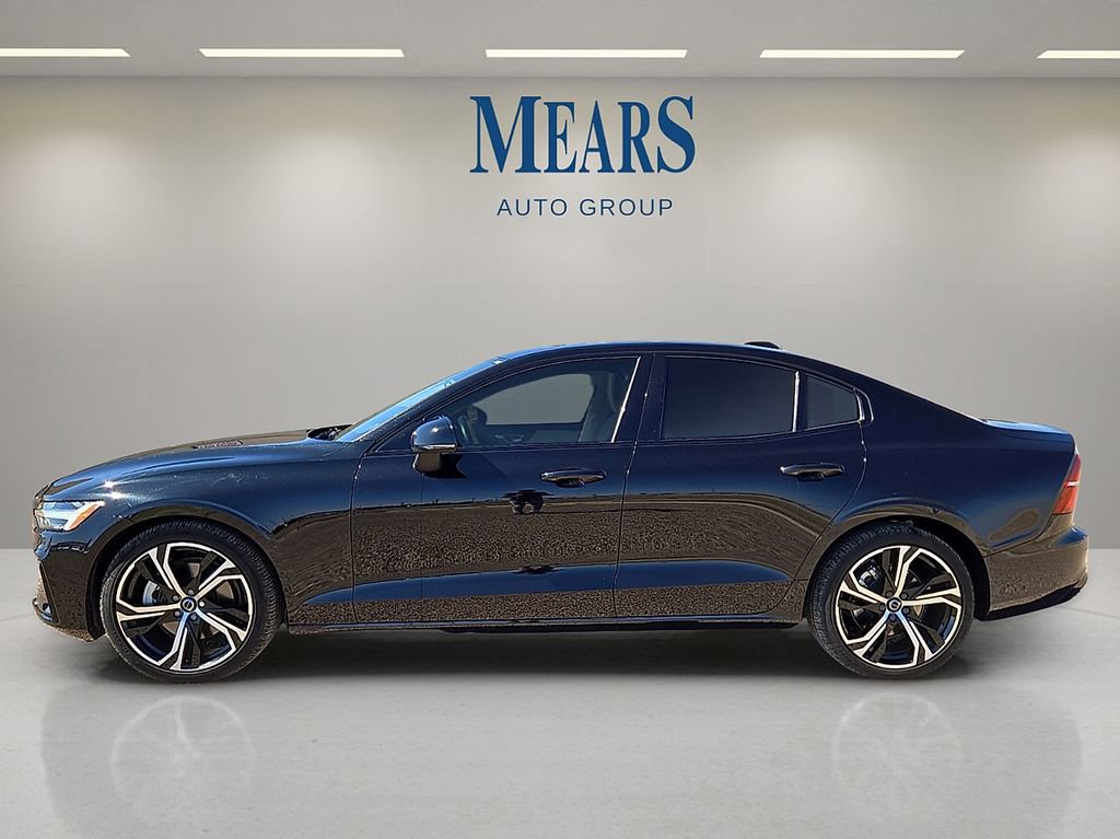 Used 2024 Volvo S60 B5 Core w/ Climate Package image 3