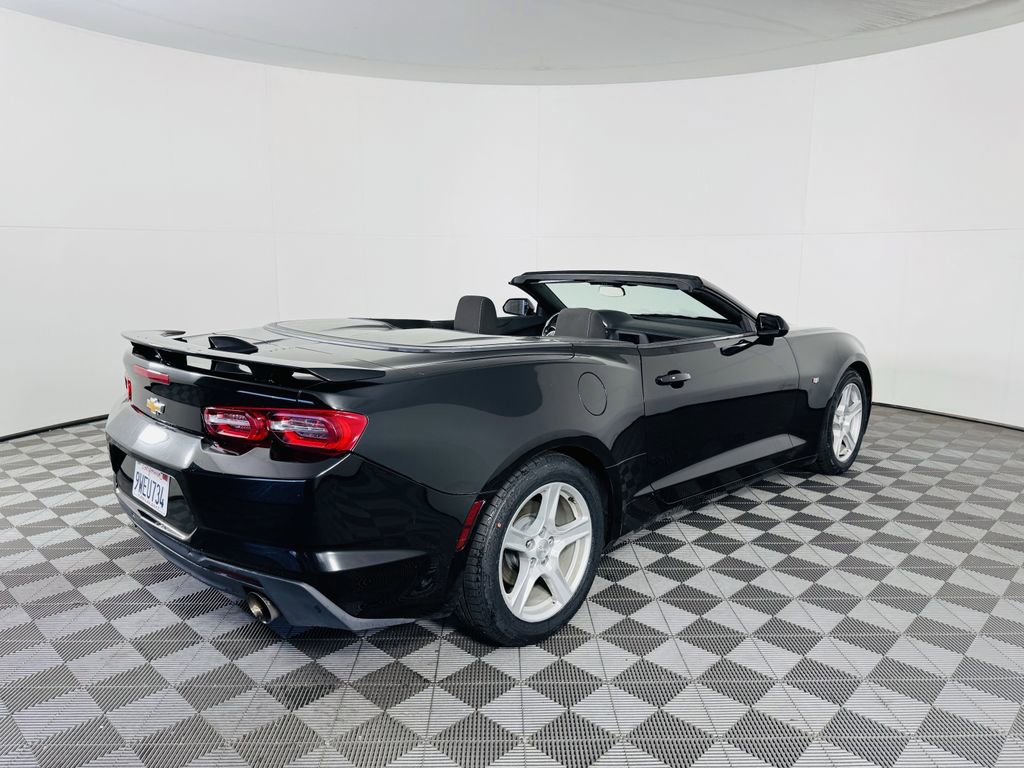Used 2023 Chevrolet Camaro LT RWD image 35