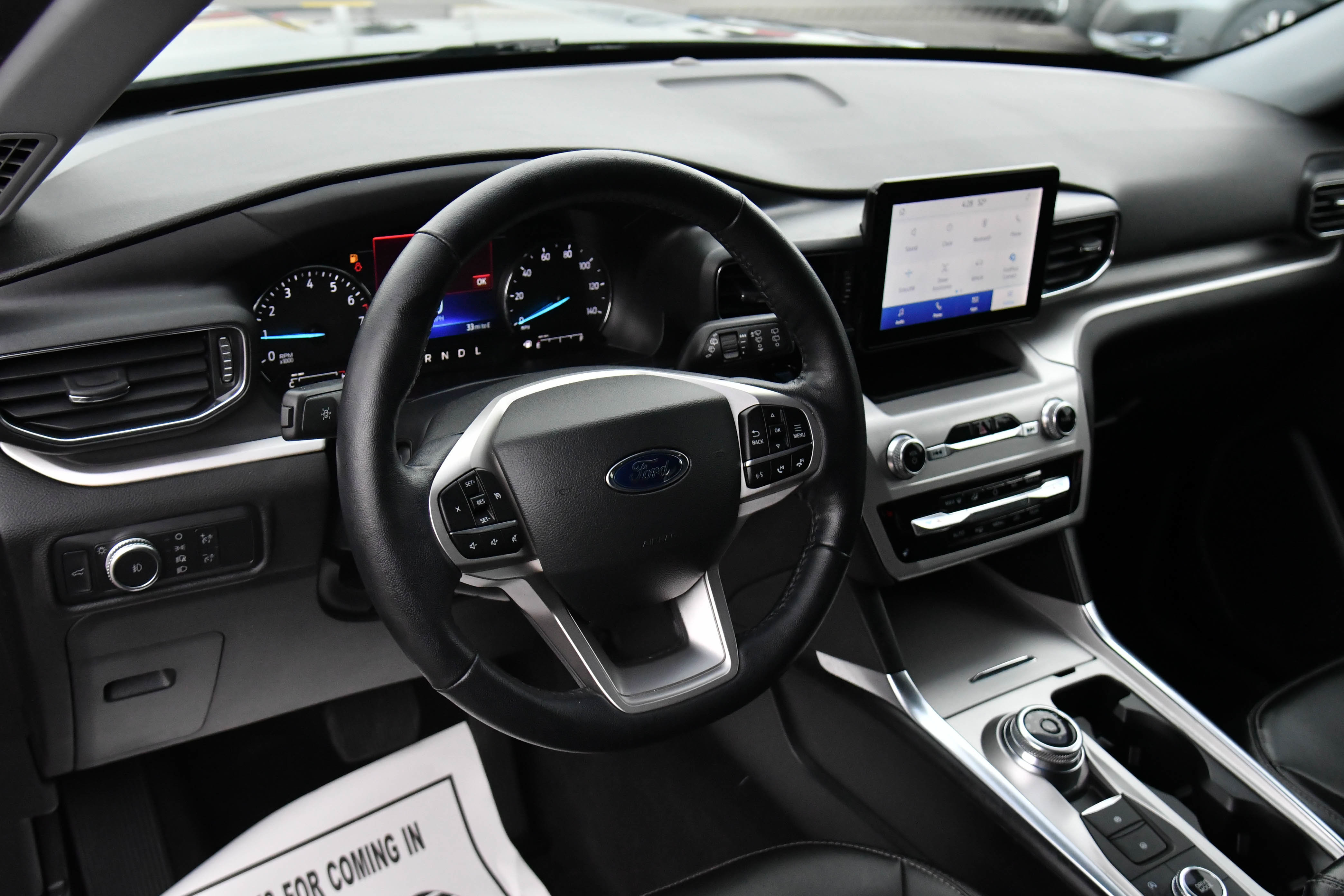 Used 2022 Ford Explorer XLT w/ Equipment Group 202A image 14