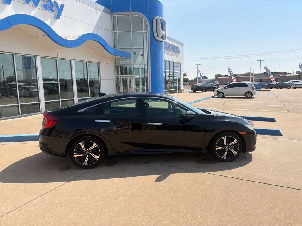 Used 2016 Honda Civic Touring image 9
