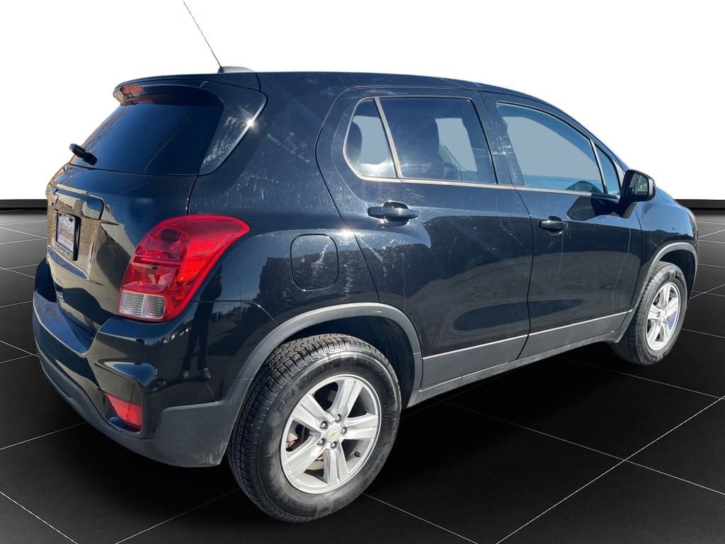 Used 2020 Chevrolet Trax LS w/ Tint and Cruise Package image 5