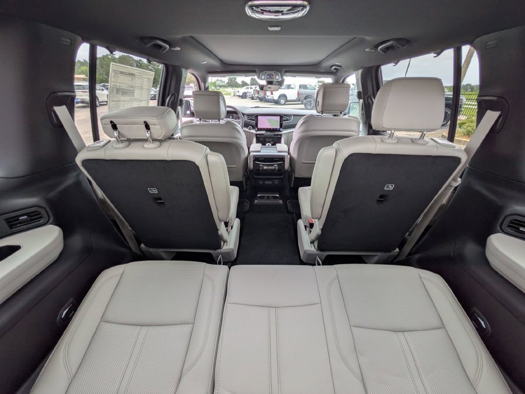 New 2026 Jeep Grand Wagoneer Limited AWD/4WD image 36