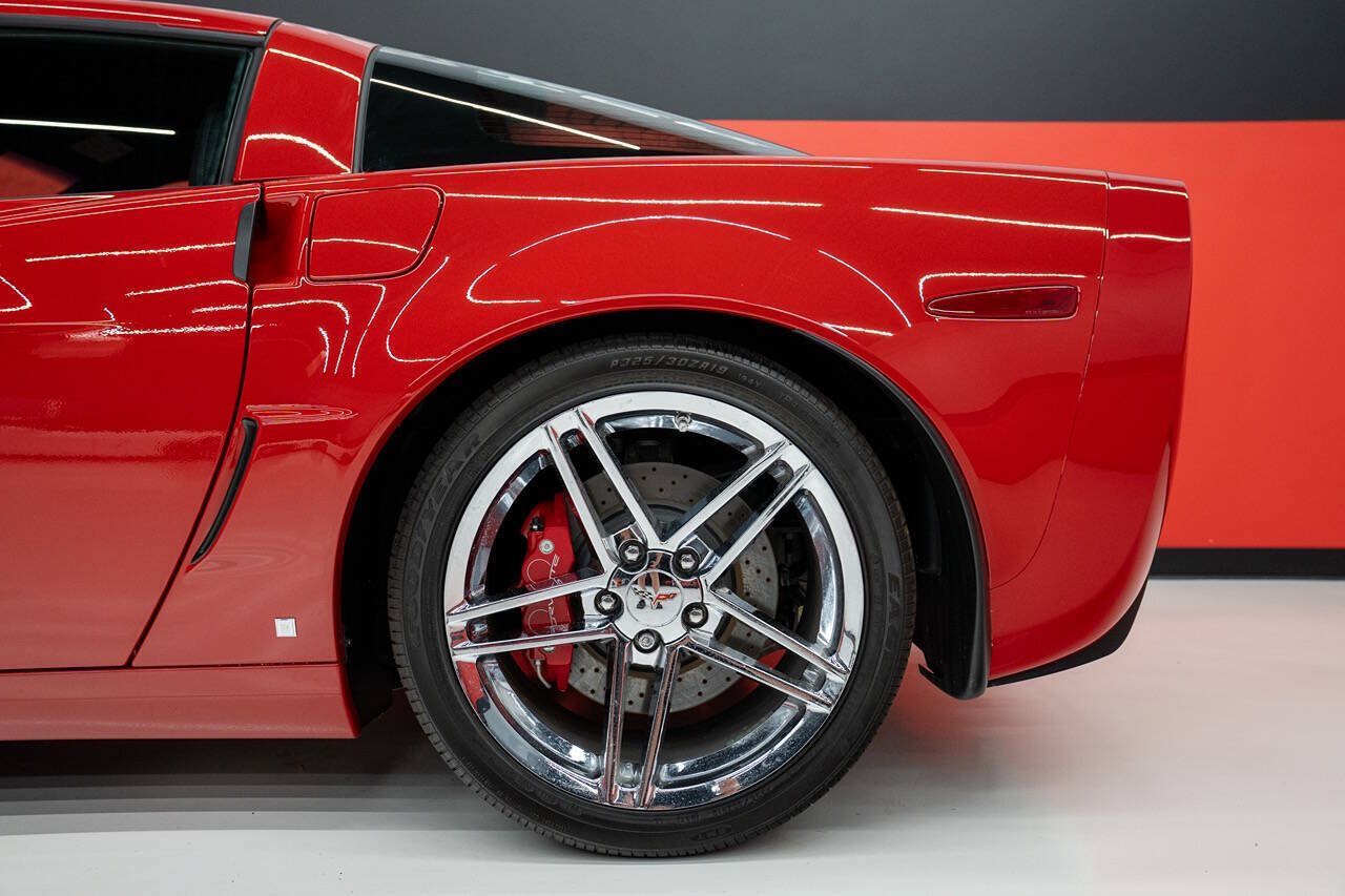 Used 2007 Chevrolet Corvette Z06 w/ Preferred Equipment Group RWD image 31