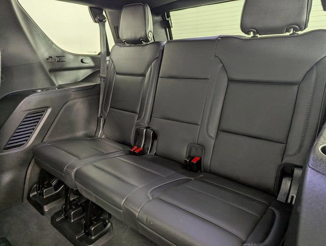 Used 2021 GMC Yukon Denali w/ Denali Premium Package AWD/4WD image 18
