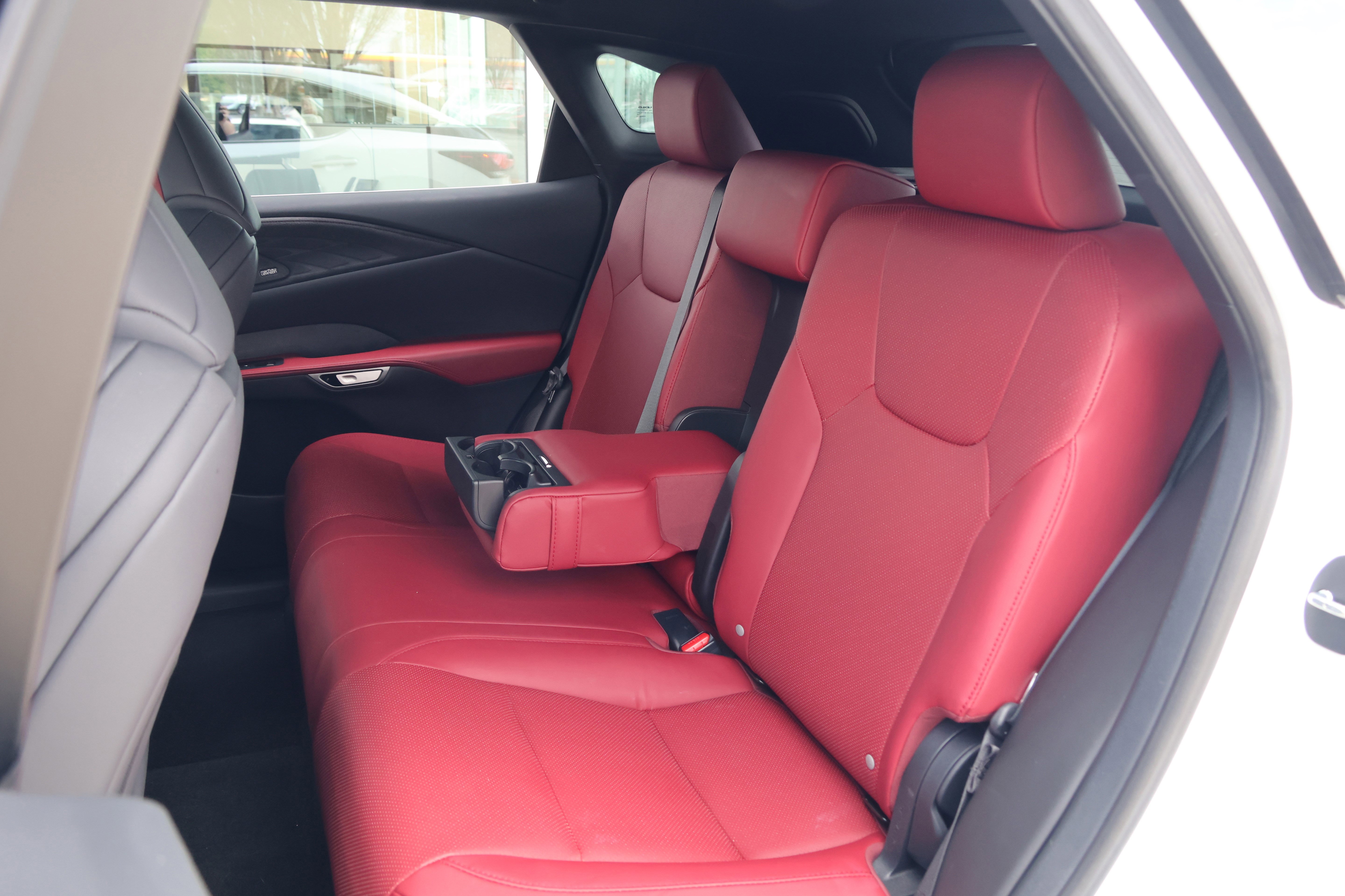 Certified 2024 Lexus RX 350 F Sport w/ Convenience Package image 37