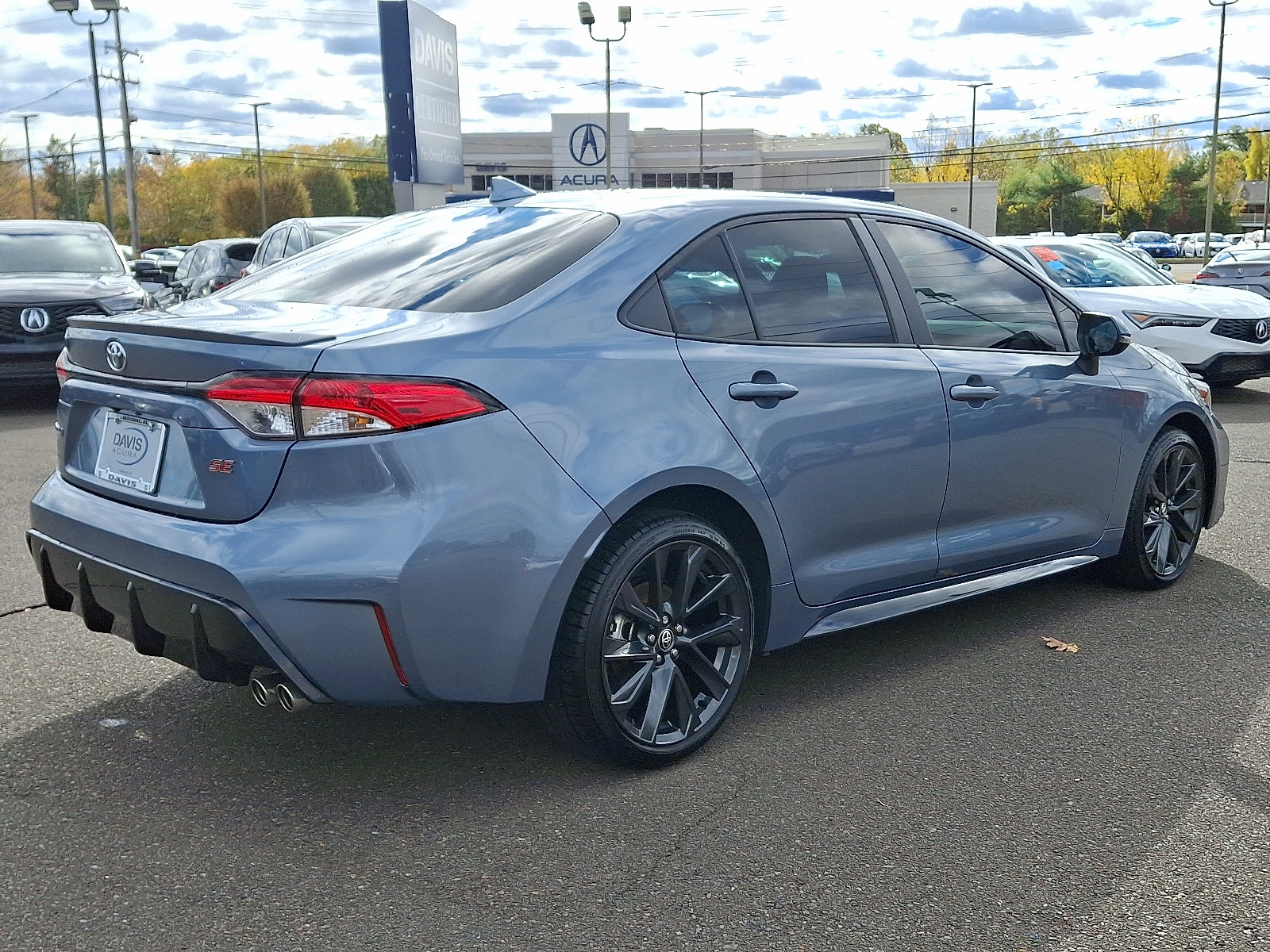 Used 2024 Toyota Corolla SE image 4