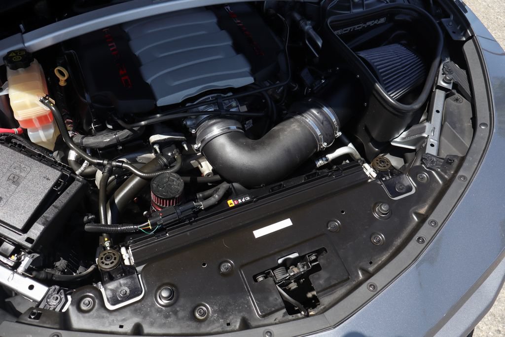 Used 2021 Chevrolet Camaro SS RWD image 13
