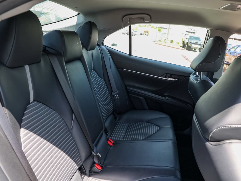 Used 2024 Toyota Camry SE FWD image 17